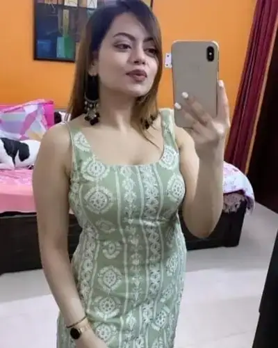 Call Girl in Shajapur